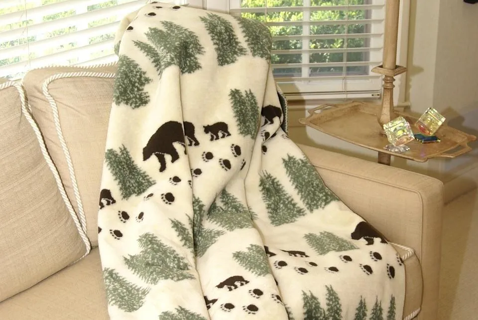 Pearl Denali Bear Denali Microplush™ Rustic Lodge Throw Blanket